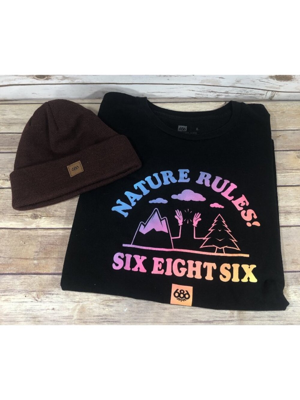 686 T-Shirt & Snow Beanie Hat Mens Shirt Size Large Lot Of 2 Short Sleeve Maroon